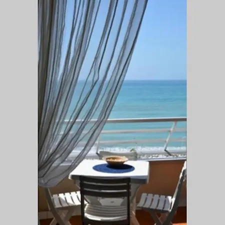 Appartamento Fronte Mare Apartment Ventimiglia